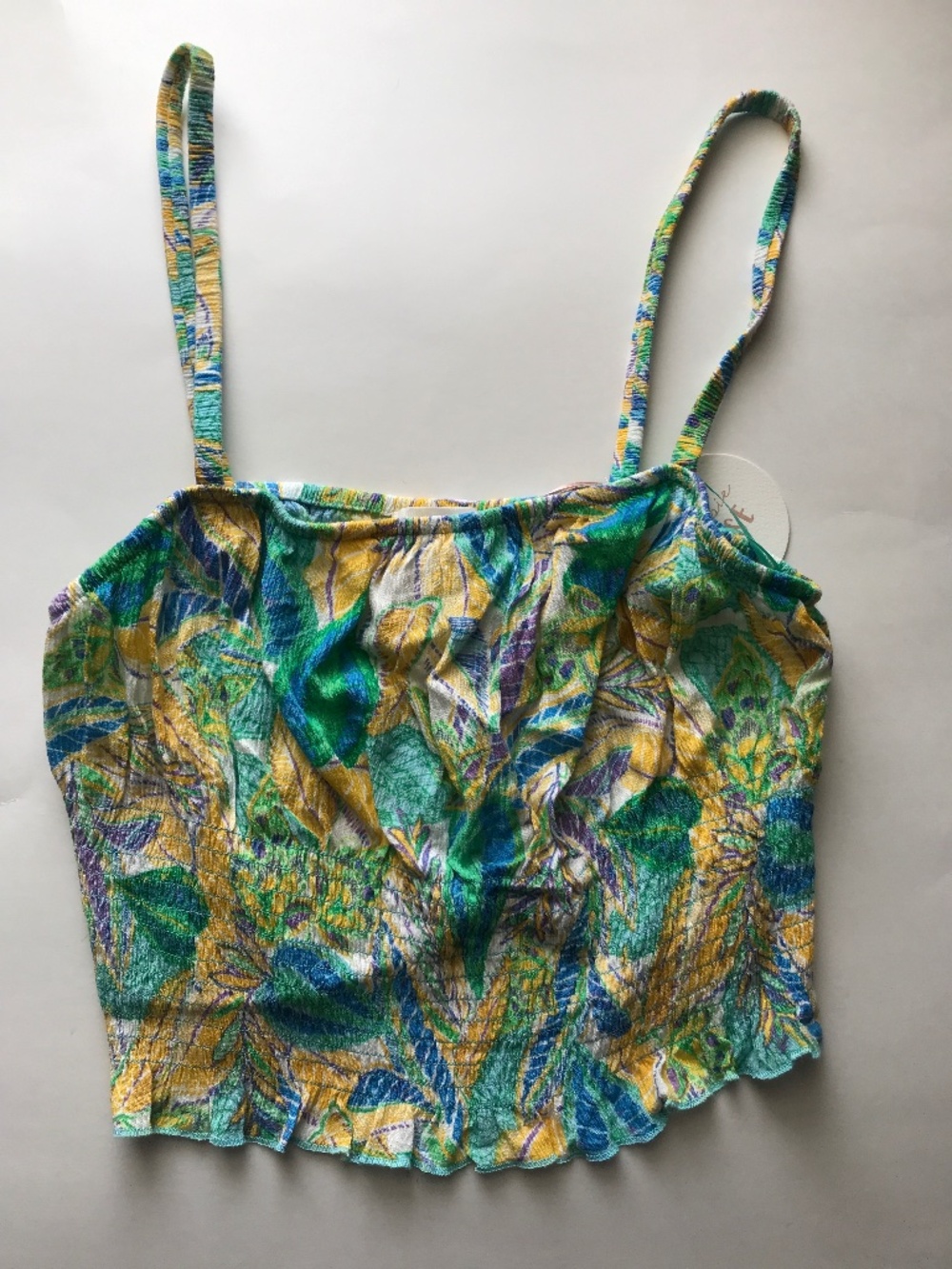 NWT Hippie Rose Top. Multi color Leaves Print. Junior Large